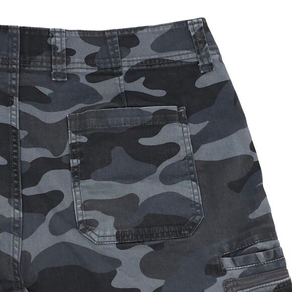 Sun + Stone Cargo Shorts Mens 34 Camo Camouflage Pockets Casual Modern Outdoor - Picture 11 of 13
